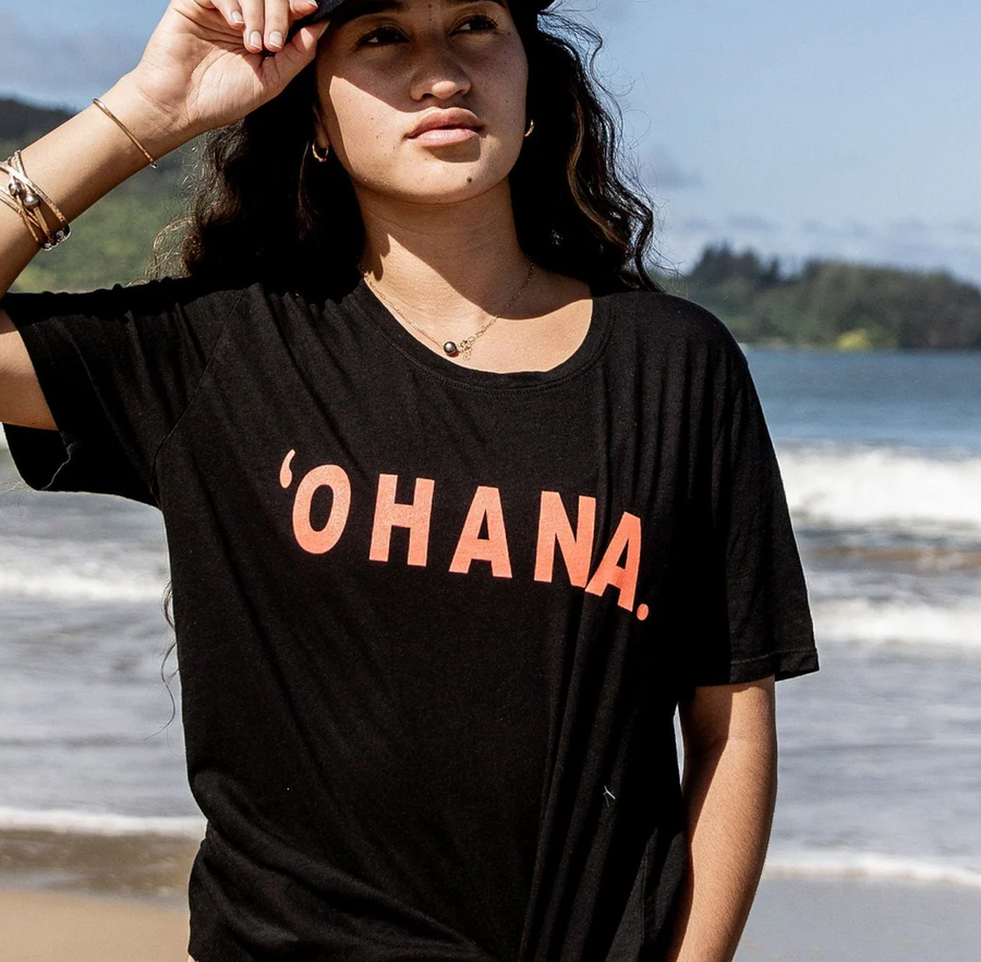 Ohana Tee Black Coral