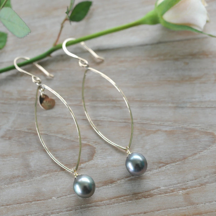 Leaf Tahitian Pearl earring